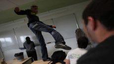 فتح تحقيق مع أستاذ بسباب قاموس منحط وإيحاءات جنسية داخل القسم ففاس