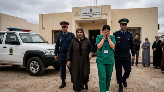 فرملية دايرة يد مع شوافة.. حصلوا كينصبو على الناس اللي مراض نفسيا وكياخدوا ليهم رزقهم بالأوهام