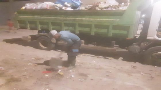 تظافر الجهود فجماعة عين الشقف.. الخدمة دازت نقية ومخلفات العيد تجمعات فالوقت و الساكنة عاجبهم الحال