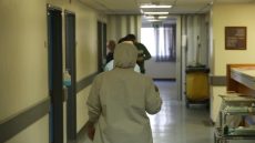فينك أ وزير الصحة أجي تشوف هاد الشوهة : سبيطار عمومي كيشرط على أم تخلص 6200 درهم مقابل تسليم جثة ابنها