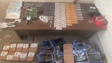 بوليس مكناس شدو جوج ديال الأشخاص متلبسين كيروجو معدات متطورة ديال الغش فالإمتحانات
