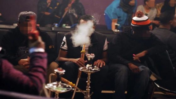 مقاهي ديال الشيشا نتاشرو فأحياء مدينة فاس.. الساكنة كيسولوا فين هو المخزن؟