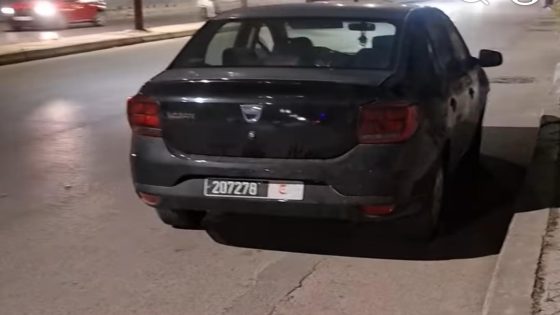 موظف جماعي ففاس مقصر بطوموبيل ديال الدولة مع صاحبتو فنص الليل والمواطنين كيسولوا فين هي المراقبة والمحاسبة؟