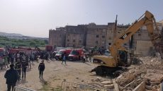 انهيار عمارة بعين النقبي بفاس يودي بحياة 5 أشخاص والبحث متواصل عن عالقين تحت الأنقاض