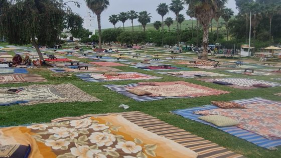بين 30 و40 درهما لمجرد الجلوس على الحصير.. جشع البلطجية يحرم العائلات من الاستجمام بمنتجع سيدي احرازم