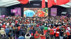 FES AMENAGEMANT نجحات في كأس أمم إفريقيا بشاشات الفان زون، و الشركة اللي تكلفت بشاشة بوجلود كانت ا دير كارثة كون طاحت على المشجعين و الماتش ملعوب