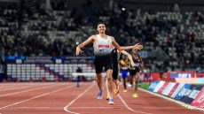 ولد فاس سفيان البقالي كيواصل التألق و كيربح ذهبية فسباق 3000 متر موانع فالدوري الماسي فستوكهولم