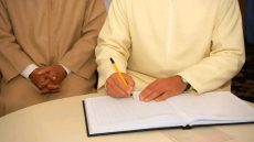 حكم بالطلاق يشعل النقاش.. 22 مليون سنتيم و10 آلاف درهم للسكن لي خاص الزوج يخلصها كل شهر