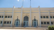 عمدة فاس الفاشل عبد السلام البقالي خسر على مسبح الحسن الثاني بفاس 90 مليون و حولو لديبو ديال المتلاشيات