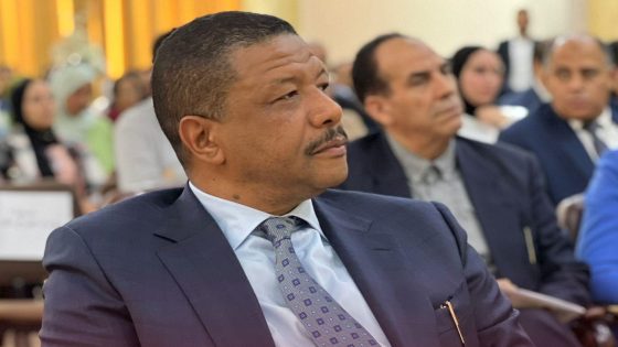 إلى السيد العامل عبد الكريم الغنامي : تاونات ما خاصهاش غير المشاريع ، خاصها رجال يخدمو بضمير و را أغلبهم فاسدين