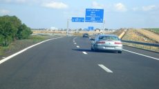 وزير التجهيز نزار بركة كيكشف علاش لوطوروت بين فاس وتازة ووجدة ديما فيها الأشغال
