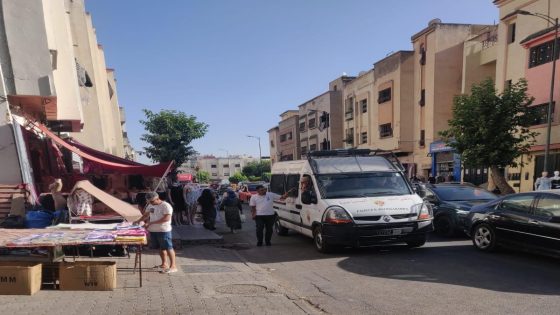 القايد د النرجس بفاس طارق أحكّاش باش يسكّت الصحافة و يبان خدّام دار حملة محتشمة لبعض الحوانت فشارع السلام و خلّا النرجس مازال غارقة فاحتلال الملك العام و الفوضى