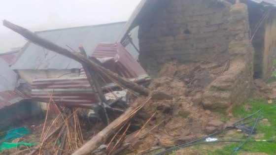 انهيار منزل ديال الطين ينهي حياة سيدة ونجاة الزوج ديالها فحادث مأساوي