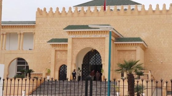 الوكيل العام في فاس قرر يحفظ ملف عسكري وبوليسي كانو متابعين فشبهة حرق طوموبيل بعد تنازل المشتكي