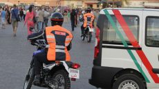 بوليس السياحة بفاس شدو مرشد سياحي مزور ابتز سائح هندي ف 1200 درهم بدار الدبغ
