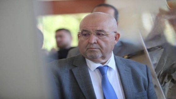 محكمة فاس تؤجل من جديد ملف الفواتير الوهمية لي متابع فيه عبد الإله باعزيز
