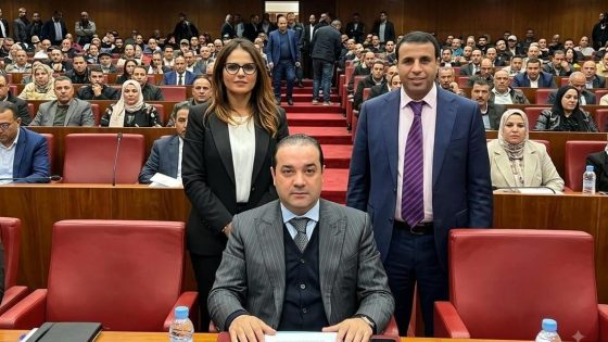 واش هذا سبوع ولا حملة انتخابية سابقة لأونها ؟ رئيس جماعة اولاد الطيب دار عقيقة و حضرولها السياسيين كاملين منهم رئيس الحزب محمد شوكي باش يدعمو المرشحة زينة شاهيم و واش هادشي فخبار ايت طالب