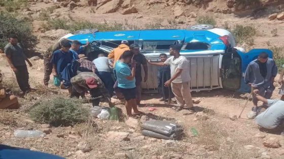 مصرع شيفور طاكسي فحادثة سير خط_يرة بمدخل سميمو وإصابة باقي الركاب