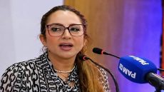 هدى لمغاري المبرض ماشي غير «مرات لقجع».. راه عندها سميتها ومسارها السياسي في البام و بعض المنابر كايقلبوا على البوز الخاوي