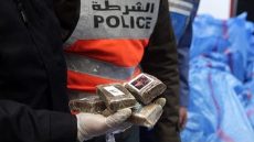 توقيف شيفور وبوليسي بشبهة تهريب 13 كيلو ديال الحشيش