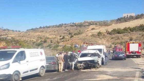 مصرع 4 أشخاص فاصطدام بين طوموبيل وطاكسي كبير